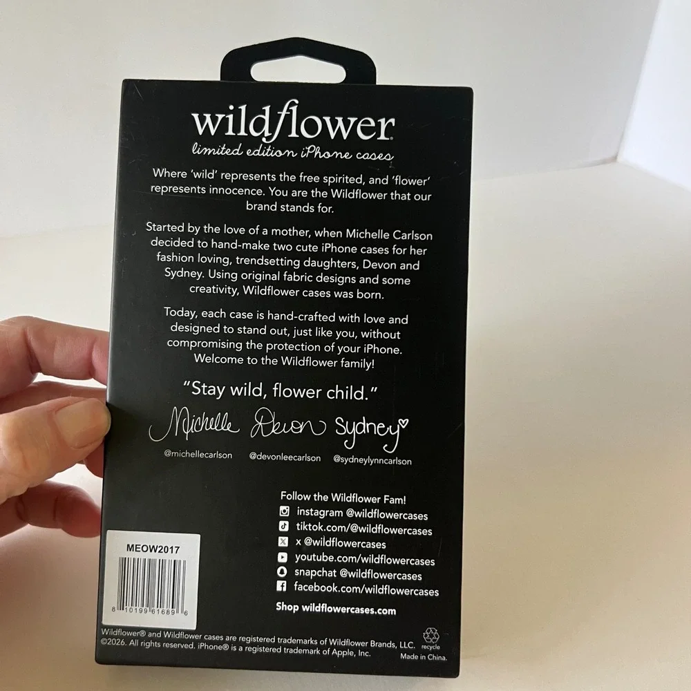 Wildflower Meow Leopard Print iPhone 17 Case NIP